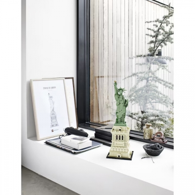 Statuia Libertatii 21042 LEGO Architecture